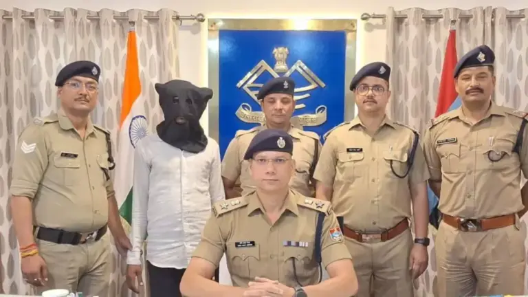 घर में घुसकर महिला से दुष्कर्म, अश्लील वीडियो बनाकर किया वायरल, गिरफ्तार