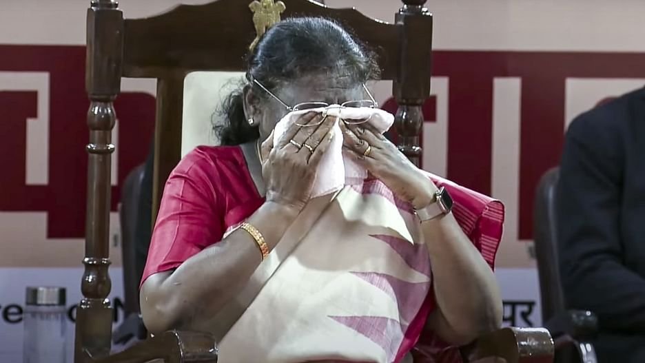 Big breaking :-राष्ट्रपति ने कुछ यूं मनाया अपना जन्मदिन…दृष्टिबाधित बच्चों ने गाया स्पेशल गीत तो छलक पड़े आंसू