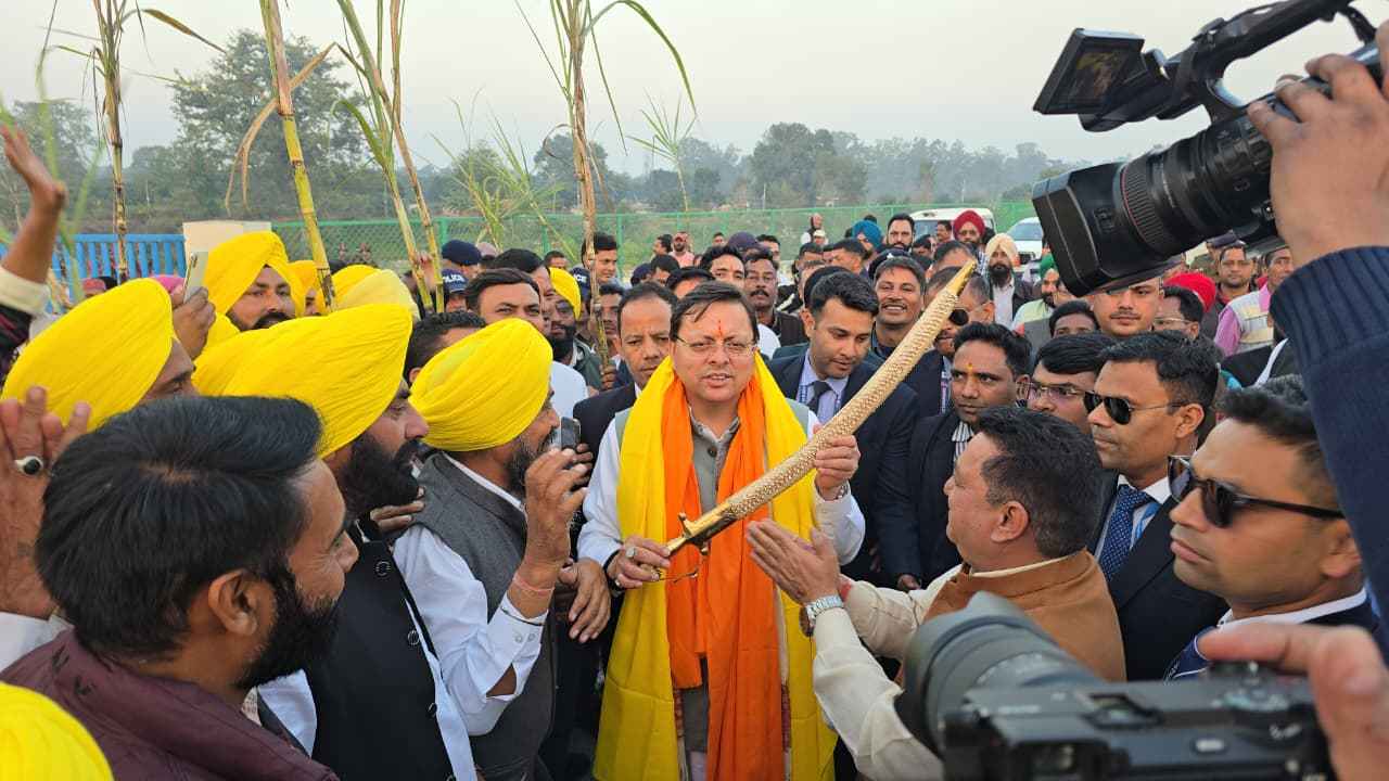 गन्ना समर्थन मूल्य बढ़ाने पर किसानों ने मुख्यमंत्री पुष्कर सिंह धामी का किया आभार